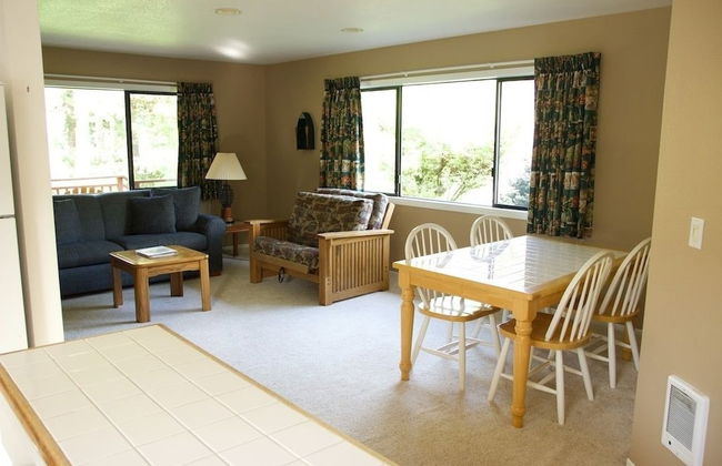 The Wayfarer Resort - Photo 20