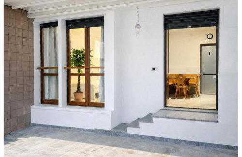 Bed & Garage Apartment in Villa - Photo 15