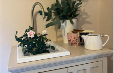 The Pink Cottage upstairs suite & Garden Summer Room - Foto 38