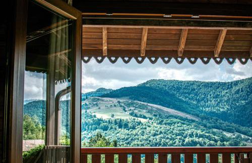 Chalet entier, vue panoramique, ruisseau et sauna. - Foto 20