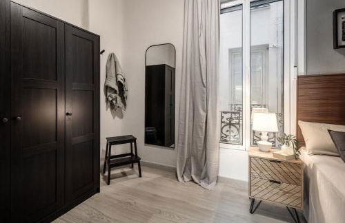 Zambrano - 4 bedrooms and office in Trafalgar - Photo 15