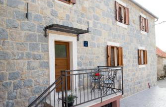 Stone house Oršulica - Photo 1