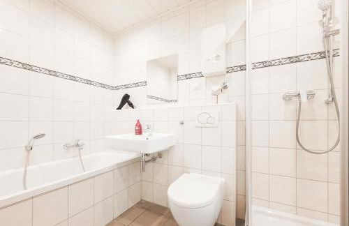 Tolstov Apartments - 3 Room Apartments with Balcony - 25 min Messe DUS - Photo 21