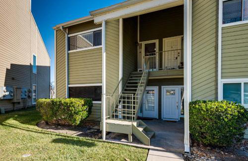 Steps to Lake Conroe! Condo with Balcony and Views - Foto 26