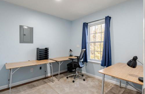 The Hangout Haven - Theater, Hot tub, Pickleball, Ping pong, Firepit - Foto 42