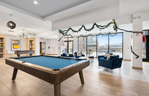 Modern 2BR 2BA Condo Sleeps 8 with Gym Laundry 20 Min to NYC - Foto 23