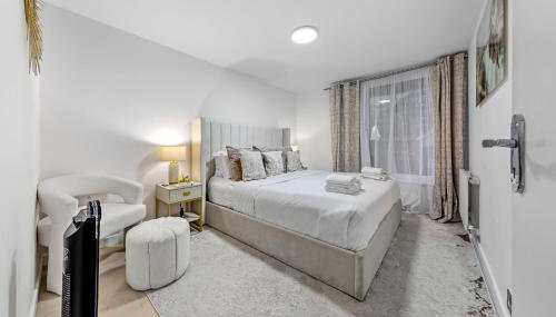 New Modern Hybrid 4 Bedrooms 7 Bed apartment 12 guest capacity - Foto 4