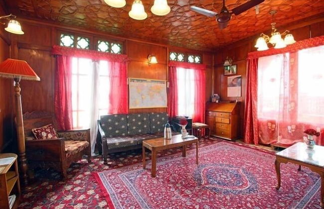 Lily of Nageen - Foto 2