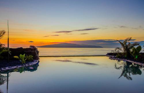 Apartamento de Lujo con Jacuzzi Privado, Piscina y Vistas al Mar - Foto 4