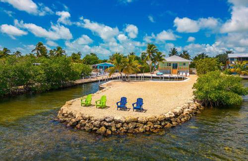 Waterfront Captain House with Boat Basin & Ramp - Foto 1