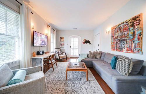 Elegant 1BR in Elizabeth with Covered Porch - Foto 31