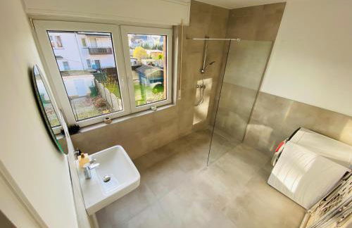 House l 10 Beds l 5 Bedrooms l 4 Bathrooms l WI-FI - Foto 5