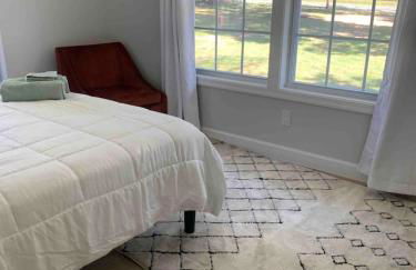 Tranquil Trio 6 BR, 4 BA, 3 Units, Deer Haven - Foto 10