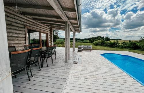 Sielski dom z basenem w Rydzewie - Foto 2