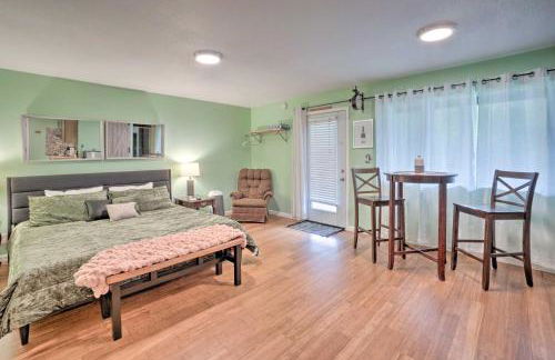 Soothing Studio with Lush Views 2 Mi to Beach! - Foto 25
