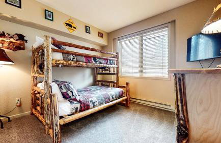 Mammoth Green #214 condo - Photo 30