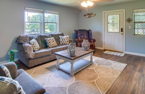 Cookson Vacation Rental with Spacious Yard and Porch! - Foto 4