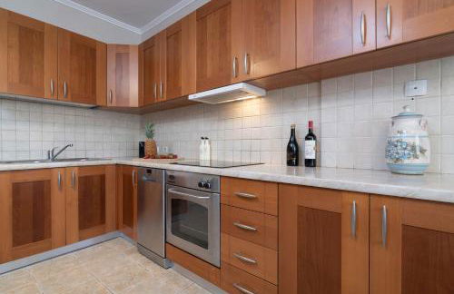 Villa Elizabeth - Seafront Classic Villa! - Foto 34