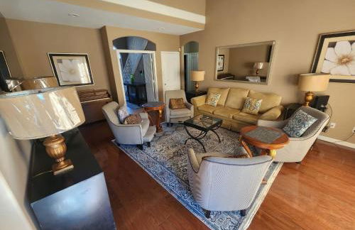 Luxurious 11 Large beds with Jetted Tub 3000 Sq ft - Foto 2