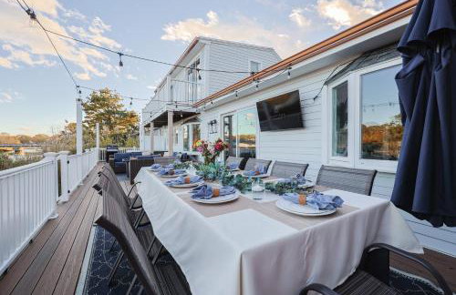 Waterfront Escape HotTub, Pets OK, Pool Table - Foto 10