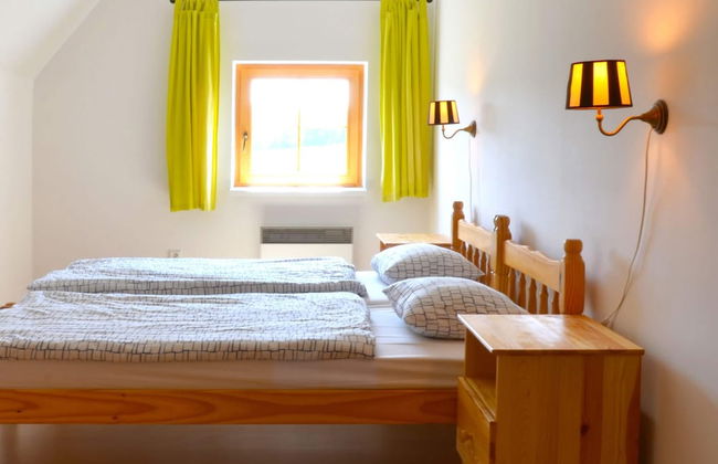 Stupna Holiday Home With Garden - Photo 3