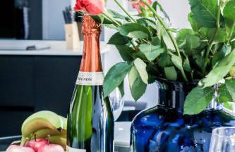 Elegant Apartments in Staines l Free Onsite Parking - Foto 5