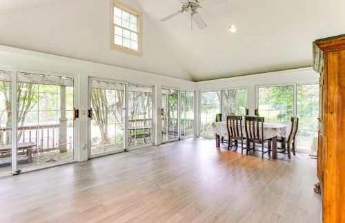 Near Shops and Parks Dog-Friendly Maryland Gem - Photo 6