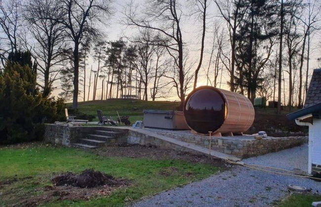 Luxurious Holiday Home in Érezée with Hot Tub - Photo 16