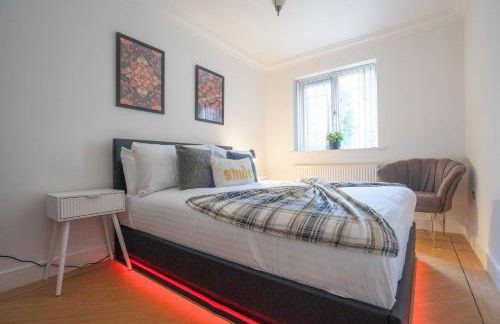 Runway Hse Luxe 5 Bed, with King sized Beds, next to Aiport & NEC, JLR 5 mins - Foto 18