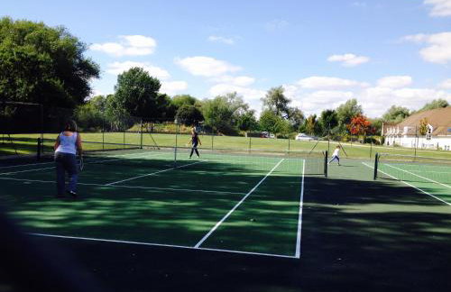 Liming Lodge - Lakeside Home in the Cotswolds - Foto 24