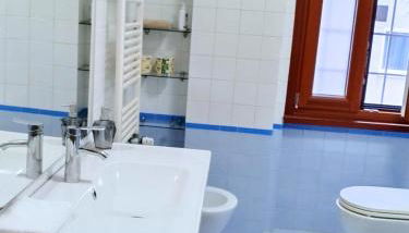 Leila Stazione Tiburtina 10 minuti dal Coloseo - Foto 3