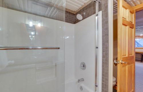 Ski-InandSki-Out with Sauna in Jay Ski Peak Resort! - Foto 28