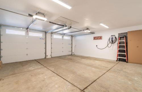 Modern Eco Retreat with Hot Tub and Views - Foto 6