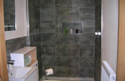 Woodland Lodge Hot Tub Sleeps 6 - Photo 25