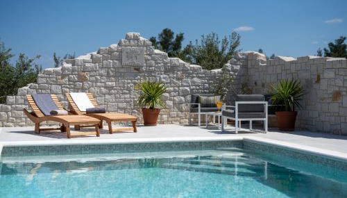 Villa Mista - Photo 3, sunbed