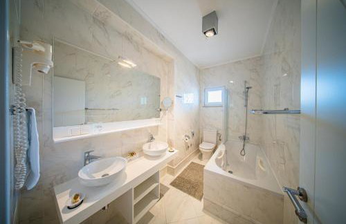 Pool Terrace Sea View Šarkić - Photo 25