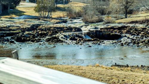 Waterfall Sea Cottage Family fire pit waterfront sleeps 4 - Foto 2