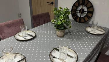 City Stay Manchester Apartment 3, centrally located near Northern Quarter - Photo 4