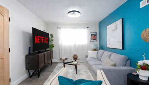 Movie Night 4BR Home with Projector Games & BBQ - Foto 2