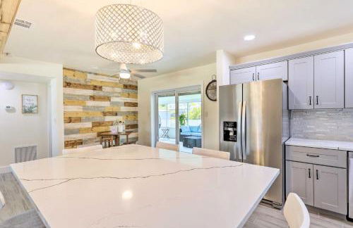 Merritt Island Home with Spa - 8 Mi to Cocoa Beach! - Foto 10