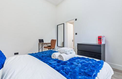 Stylish Apartment in Central London with Parking - Foto 16
