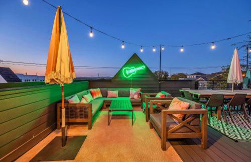 Designer Single Family House-Rooftop- Hot Tub - Foto 66