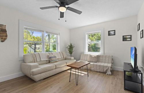 Cozy Near AMI Patio BBQ TV - Foto 11