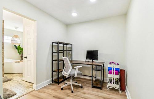 Tampa Group Retreat l Pool l Hot Tub l Outdoor Fun! - Foto 30