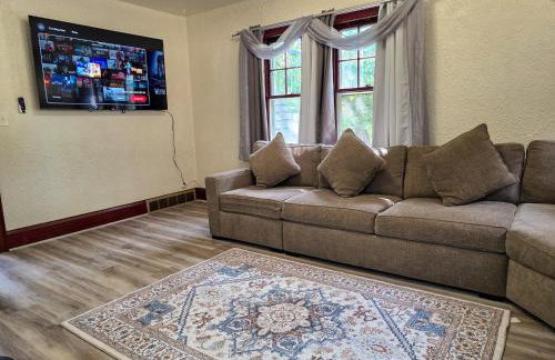 Cute 2 Bedroom Apartment 7 minutes from the falls! - Foto 21