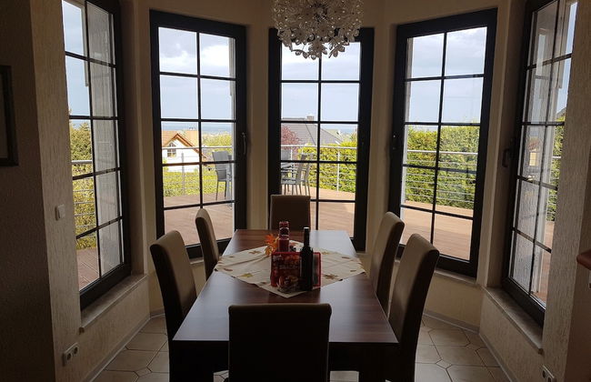 Group Hideaway With Pool - Photo 28