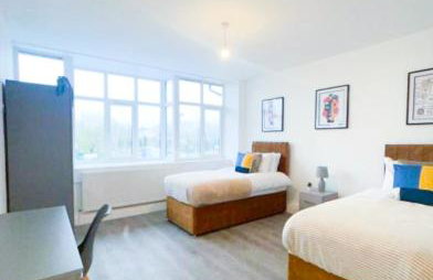 The Felix Apartments - 2 Bedrooms - WIFI - FREE Parking - Photo 17