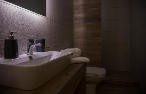 B. U. Luxury Apartments - Foto 40