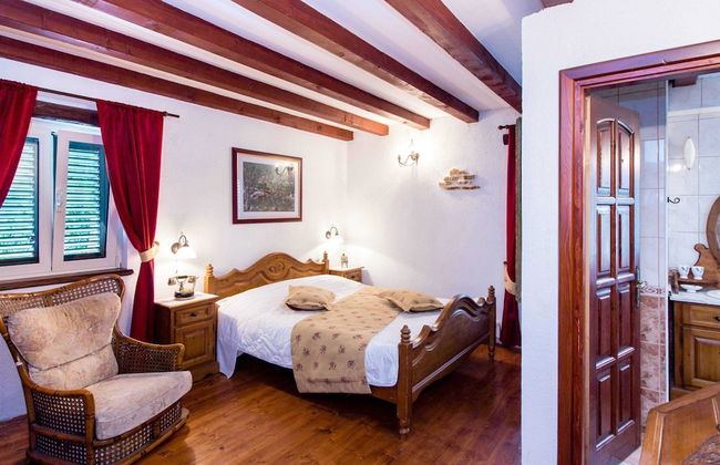 Authentic Dalmatian Hillside Escape With Pool, Sauna & BBQ - Foto 7