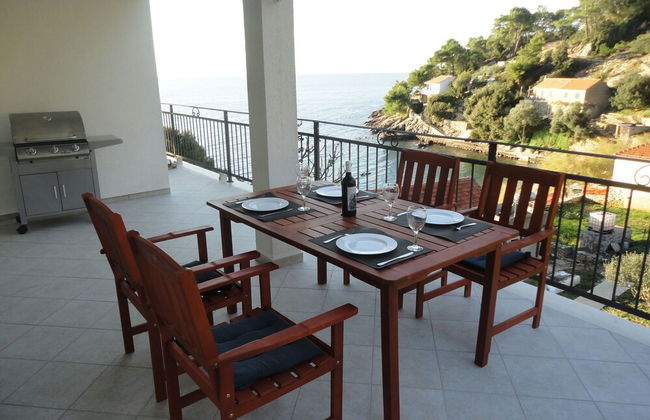 Adorable Apartment With Terrace & Beautiful Sea View Near the Sea Bay - Foto 12